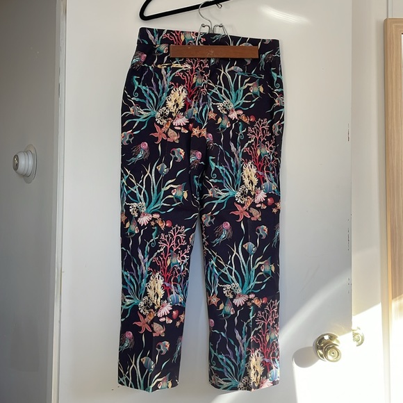 Fish patterned cotton cropped j. crew pants, never worn but no tags. - Picture 4 of 6